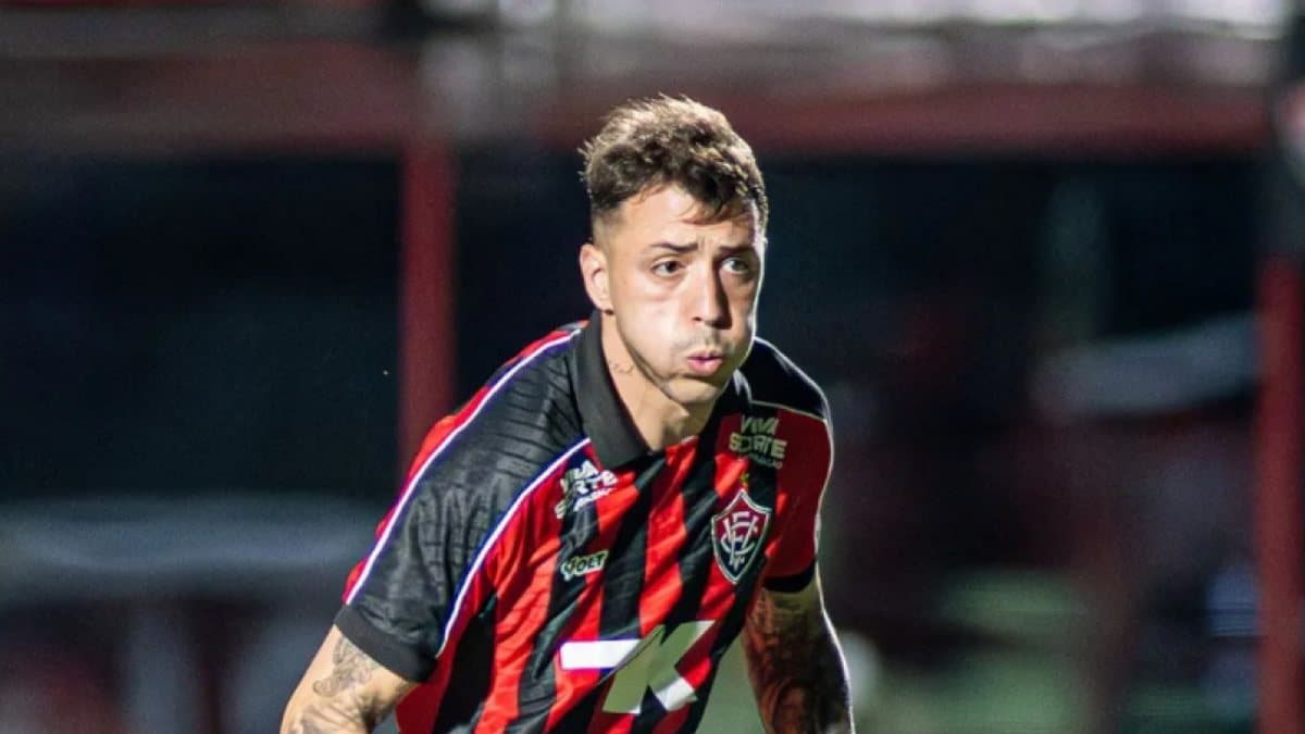 Vitória e Internacional se enfrentam em confronto direto contra rebaixamento em Salvador