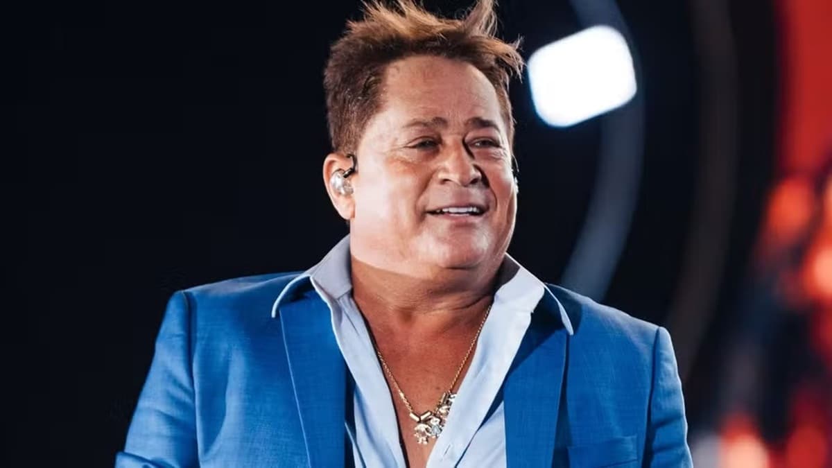 Leonardo, aos 62 anos, fala sobre uso de 'azulzinho' em conversa divertida