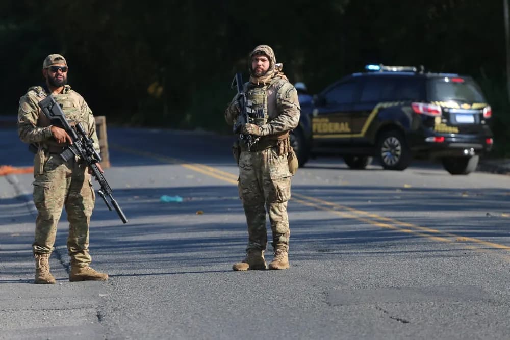 Operação da PF na Bahia apreende arsenal de guerra e fere cinco suspeitos