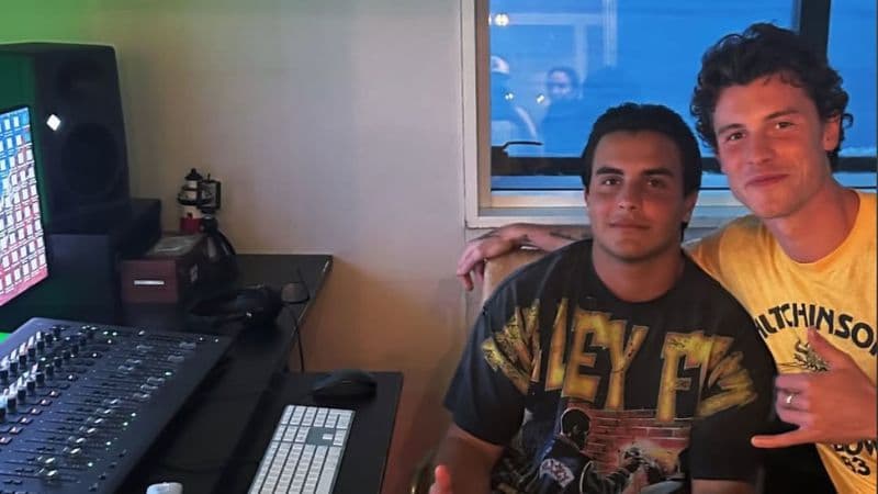 Filho de Ivete Sangalo compartilha foto com Shawn Mendes em Salvador