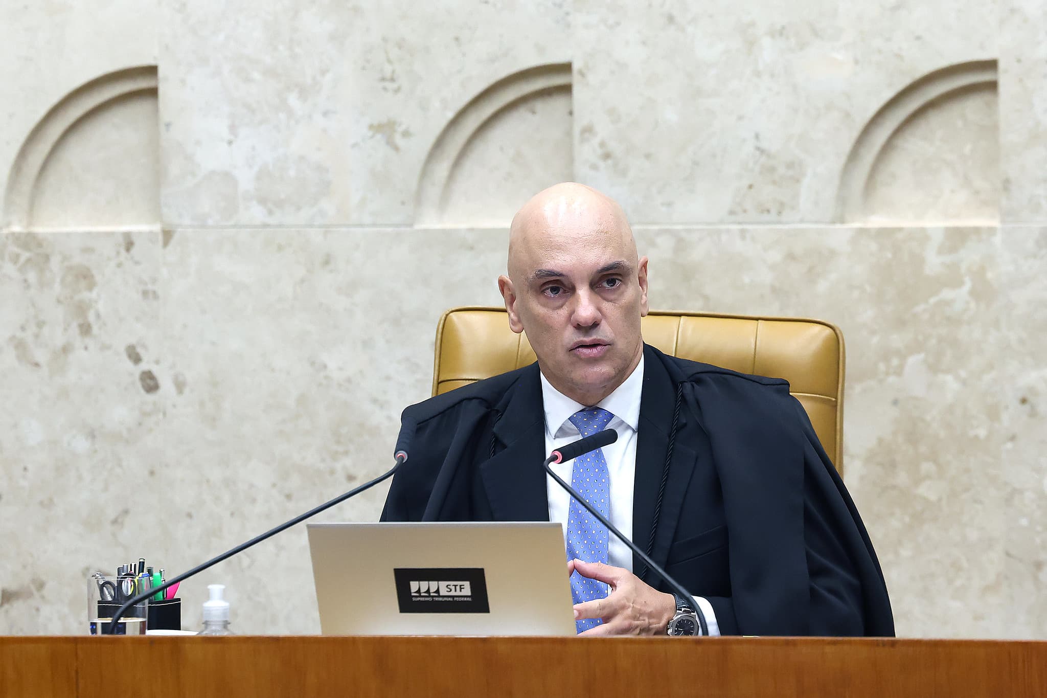 Moraes toma medidas contra governo do Rio após operação que matou mais de 120