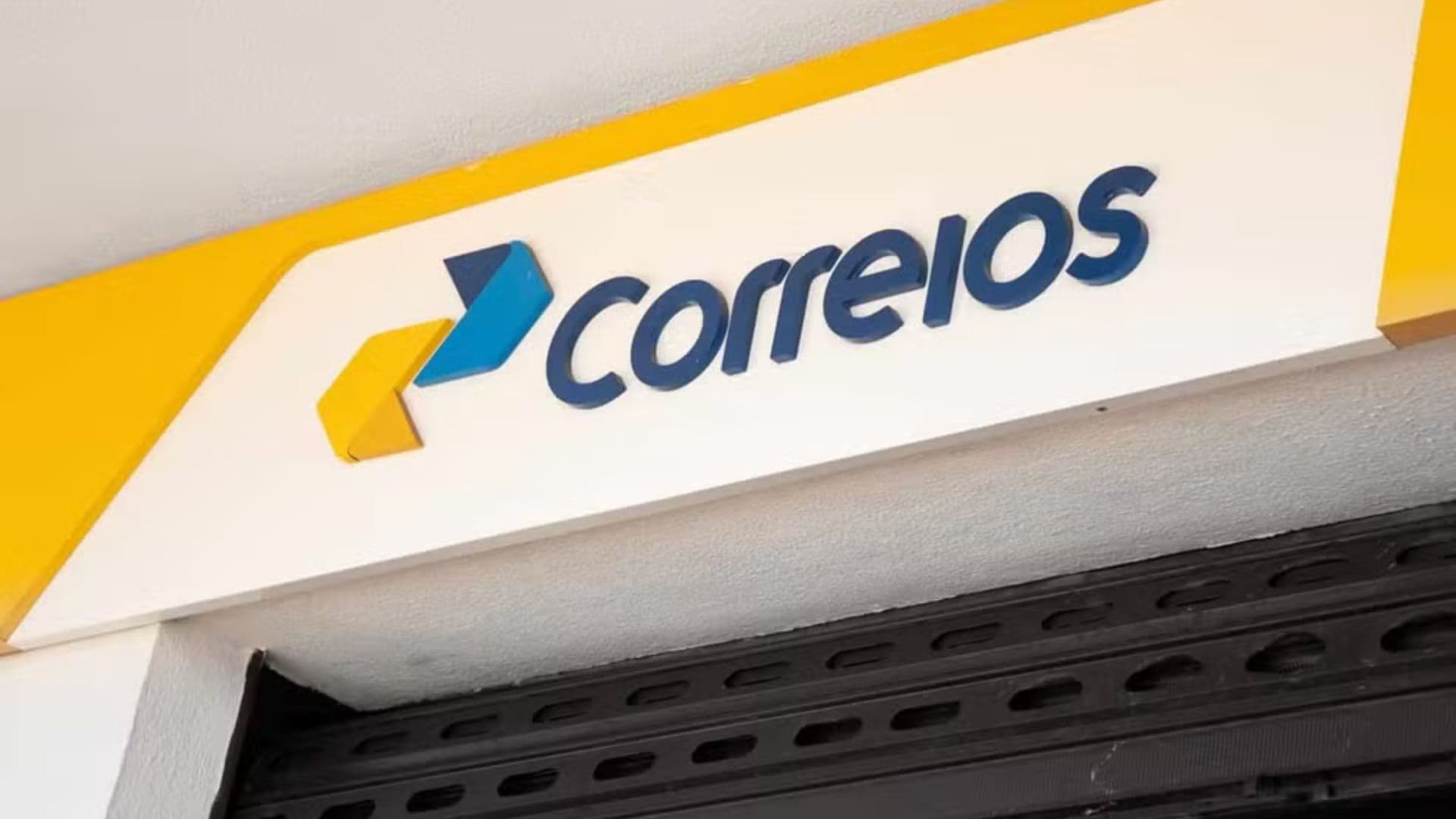 Correios buscam demissão em massa para sanar R$ 4,3 bi em prejuízos