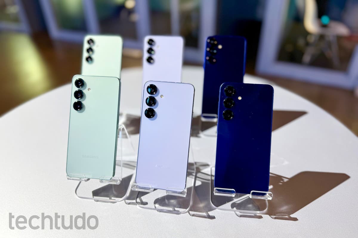Samsung Galaxy S25 Plus com menor preço histórico de R$ 3.959 antes da Black Friday