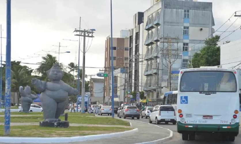 Adolescente apreendido após troca de tiros com PMs em Ondina, Salvador