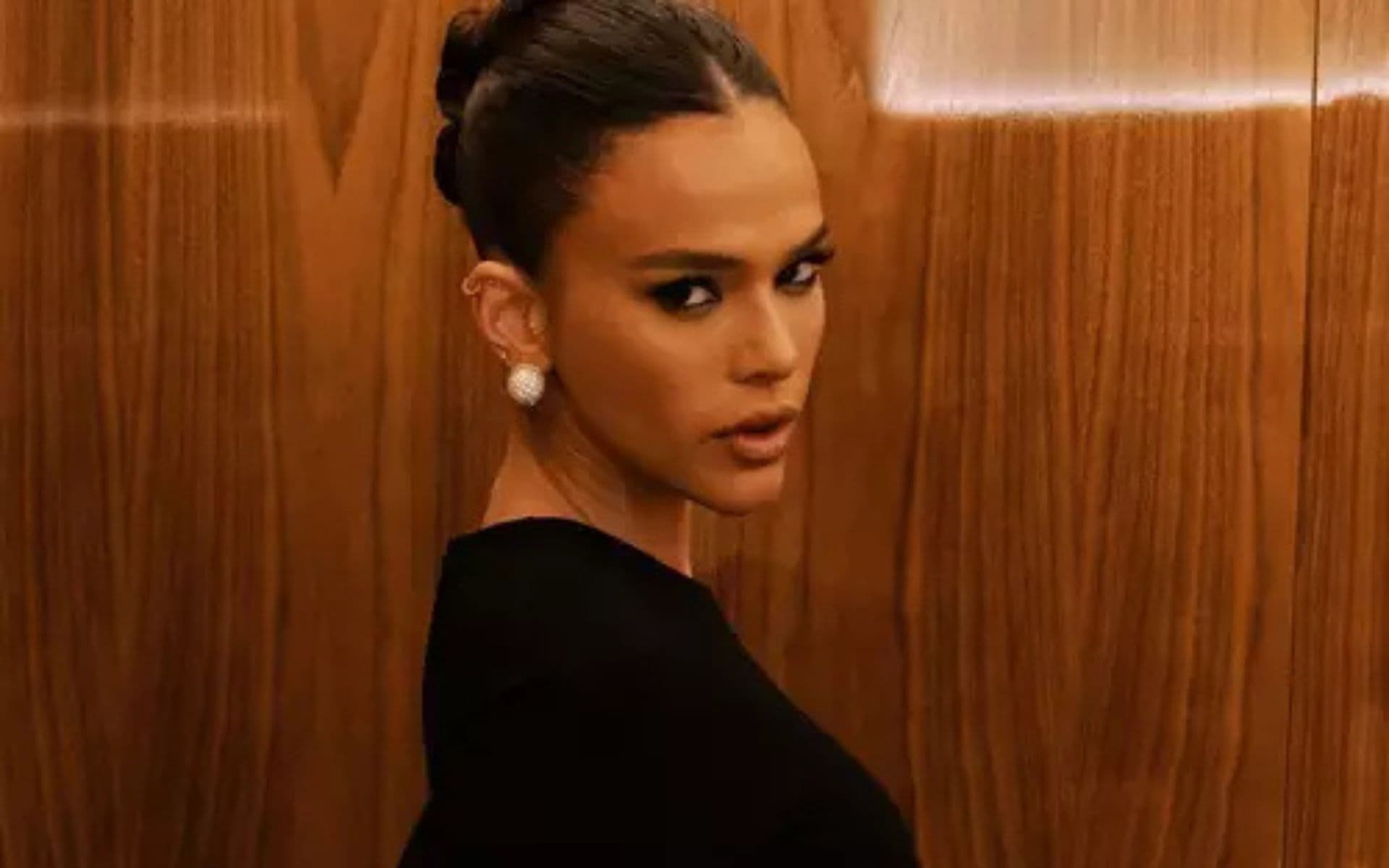 Bruna Marquezine fala sobre 'ex louco' após ser vista com Shawn Mendes