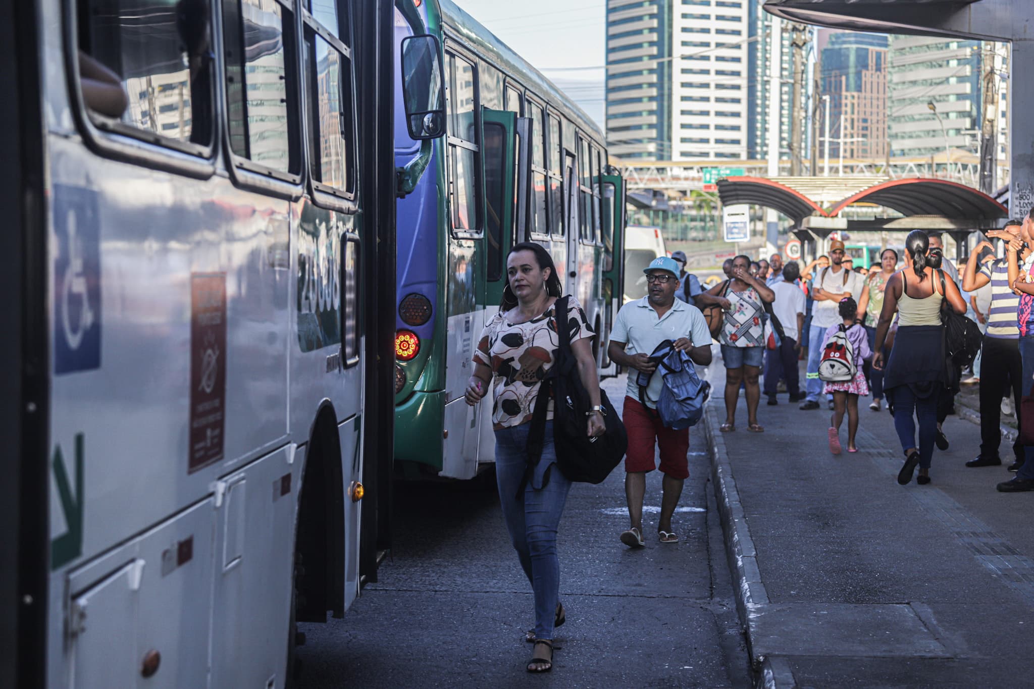 Mudanças nas linhas de ônibus em Salvador por show de Léo Santana, 20 de outubro