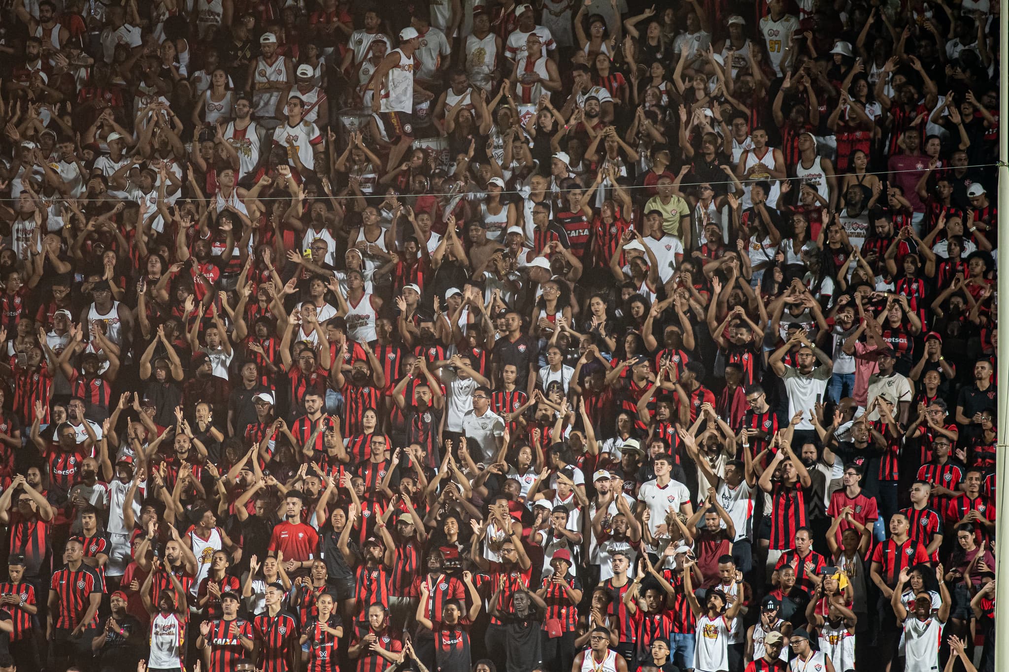 Ingressos para Vitória x Mirassol esgotam em Salvador pelo Brasileirão
