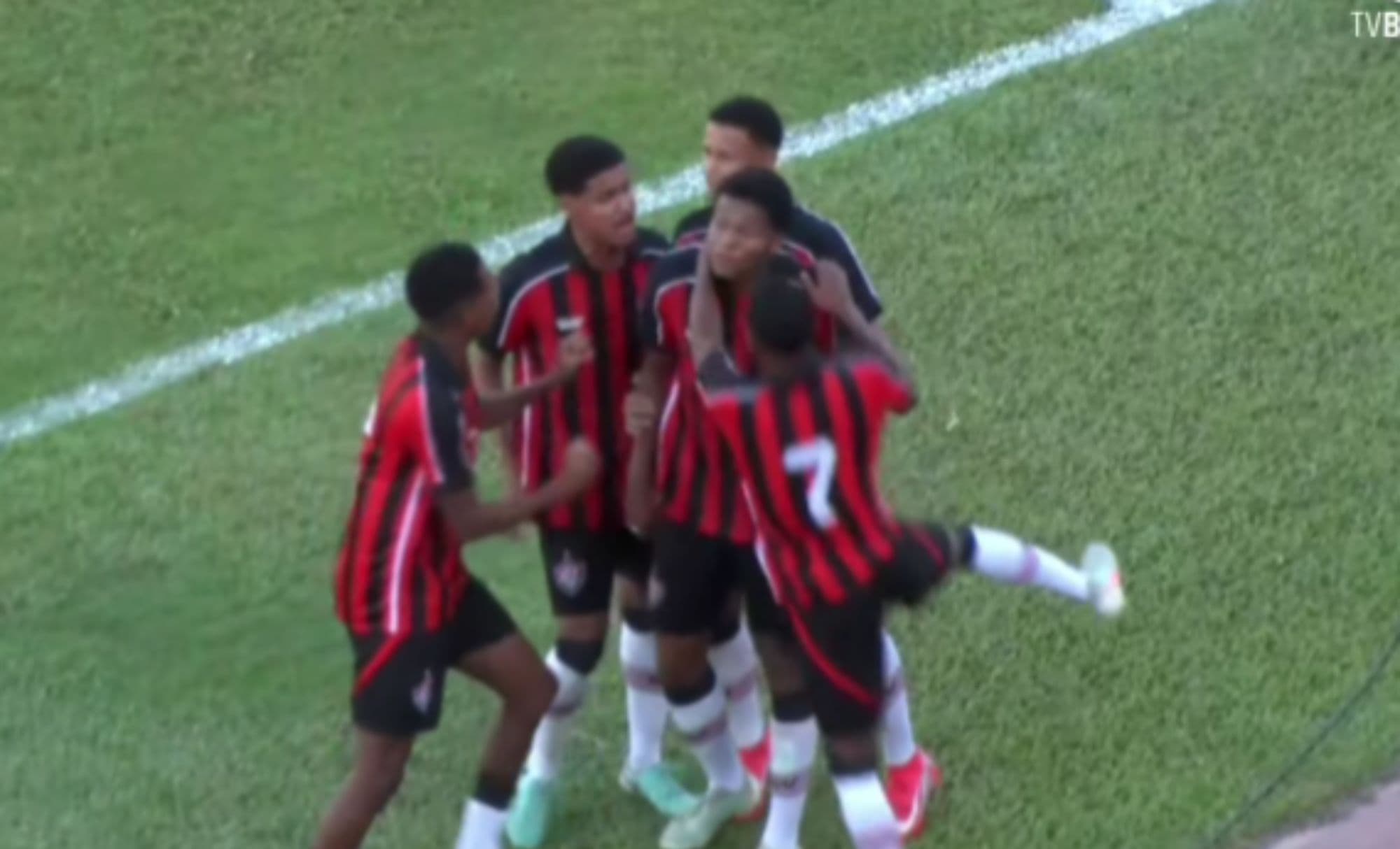 Vitória vence Bahia por 1 a 0 e conquista Campeonato Baiano Sub-15 em Salvador