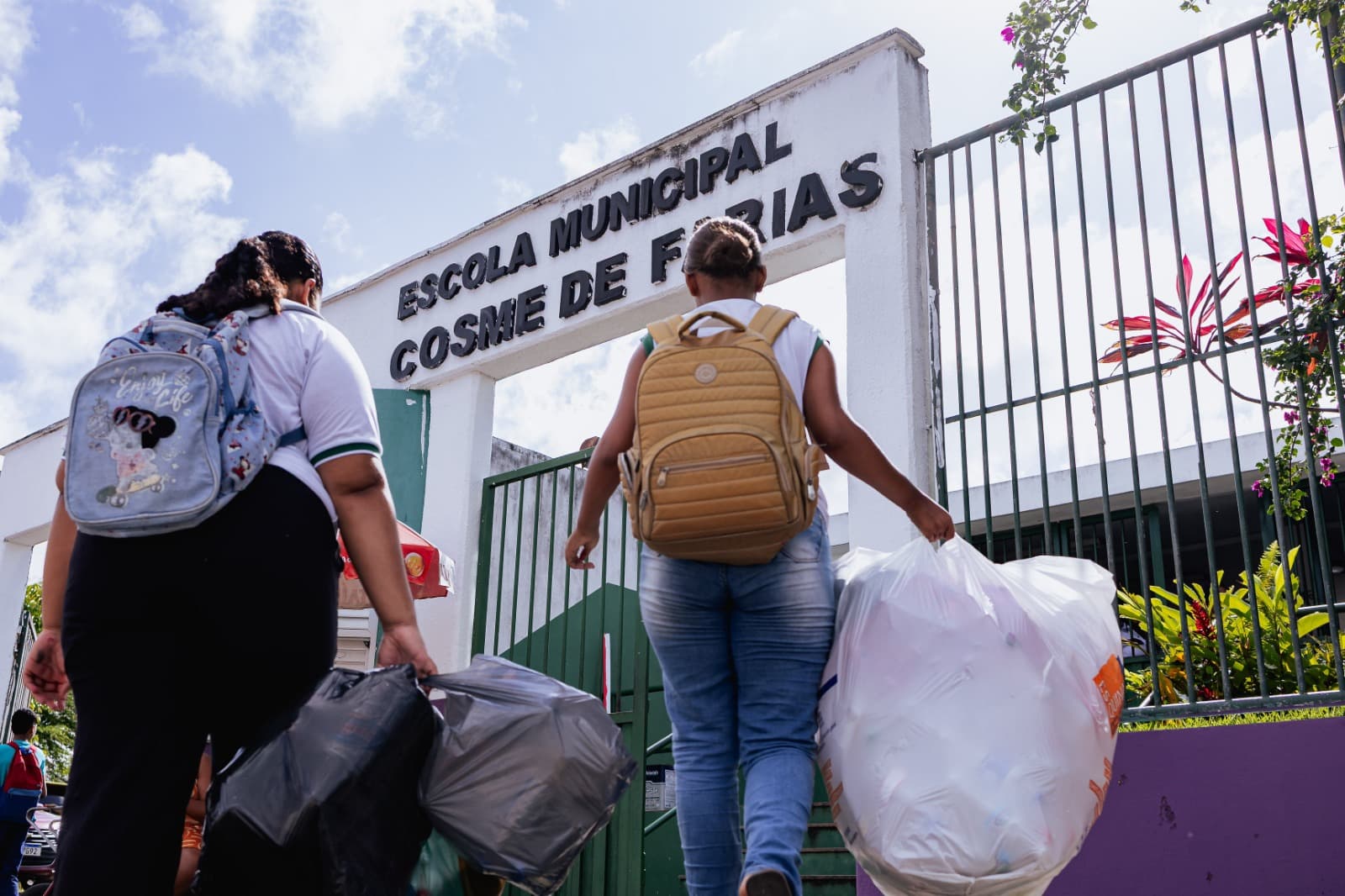 Cerca de 2,5 toneladas de resíduos plásticos arrecadadas no Plastitroque, Bahia