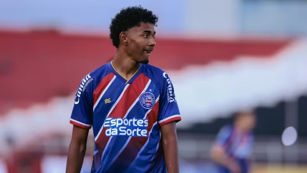 Santa Cruz contrata meia Vitinho, ex-Bahia, por empréstimo até 2024