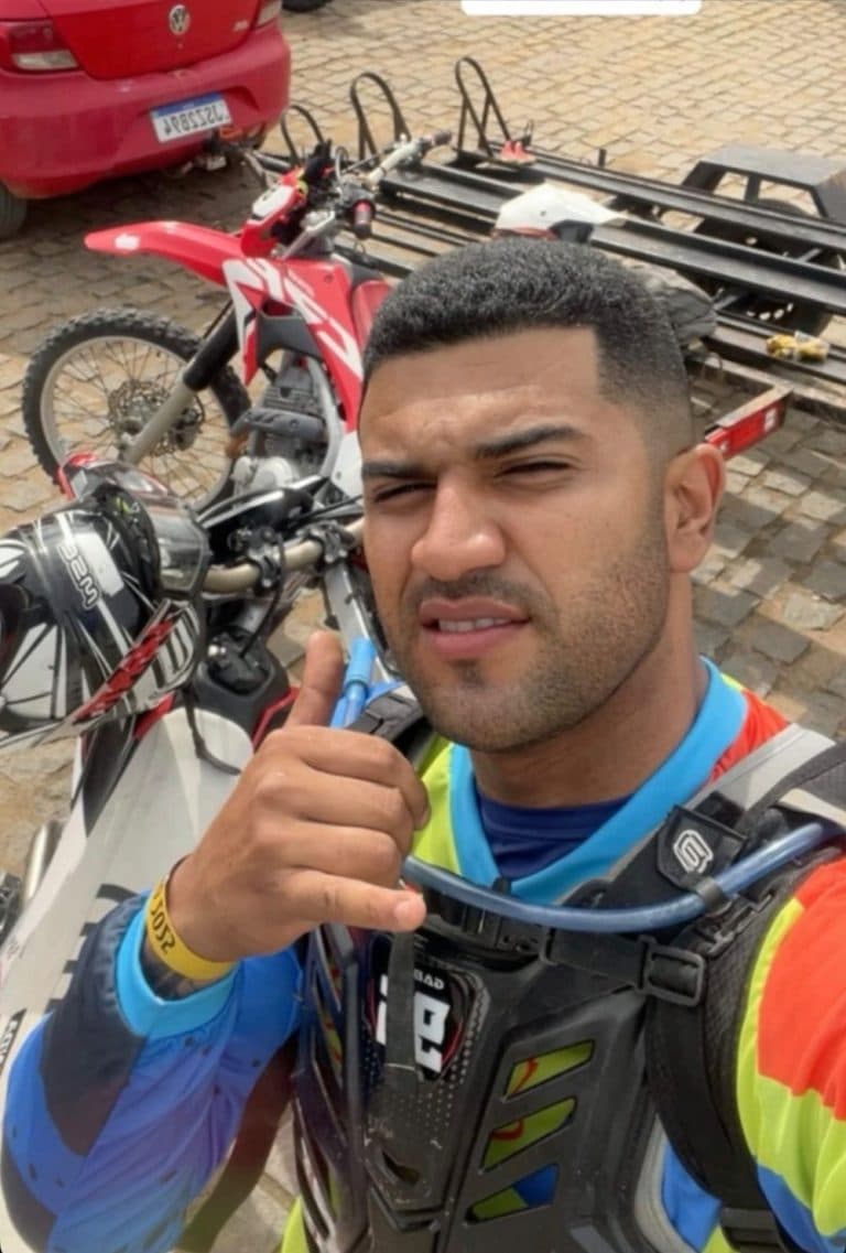 Motociclista Phablo Gabriel Pereira Brito morre em colisão em Maracás, BA
