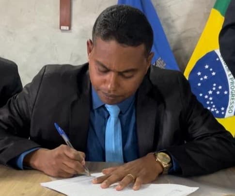 Sapeaçu renova contrato de R$ 35,5 milhões e provoca questionamentos financeiros