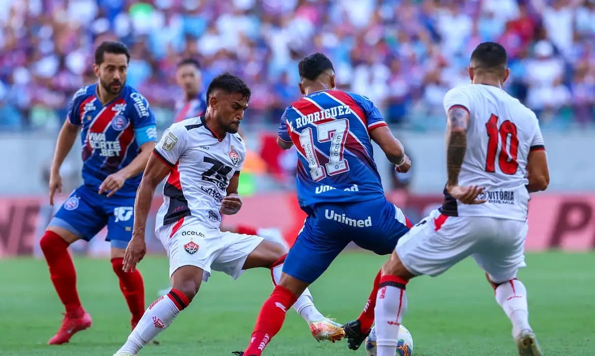 Bahia e Vitória se destacam no Brasileirão 2025 com bons públicos em Salvador