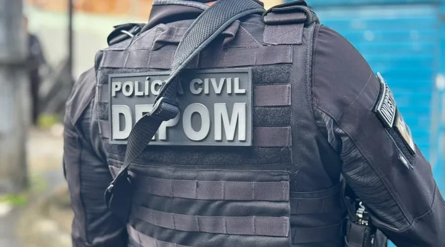 Idoso de 66 anos é preso por agredir padrasto em Feira de Santana, Bahia