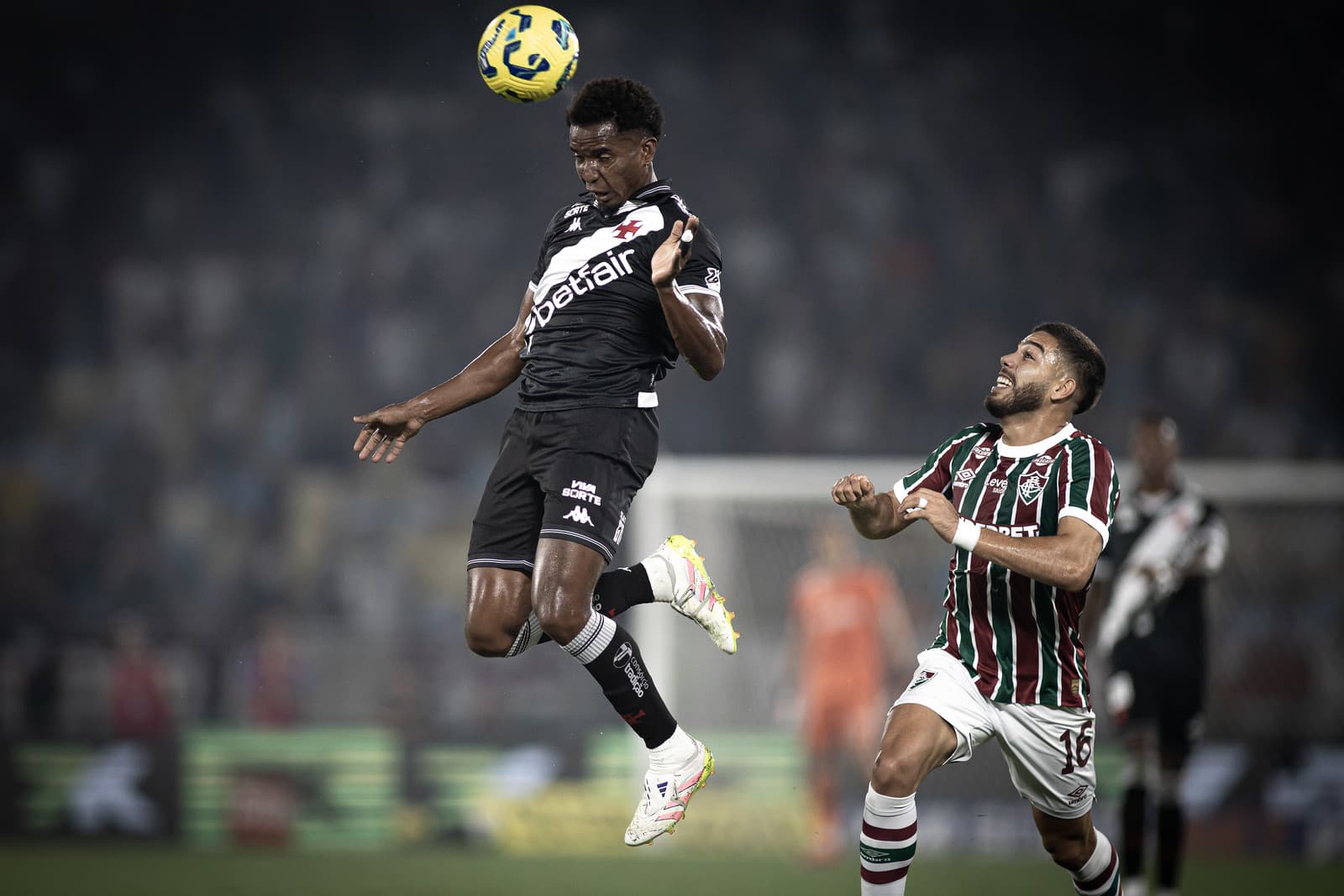 Vasco vence Fluminense nos pênaltis e enfrenta Corinthians na final da Copa do Brasil