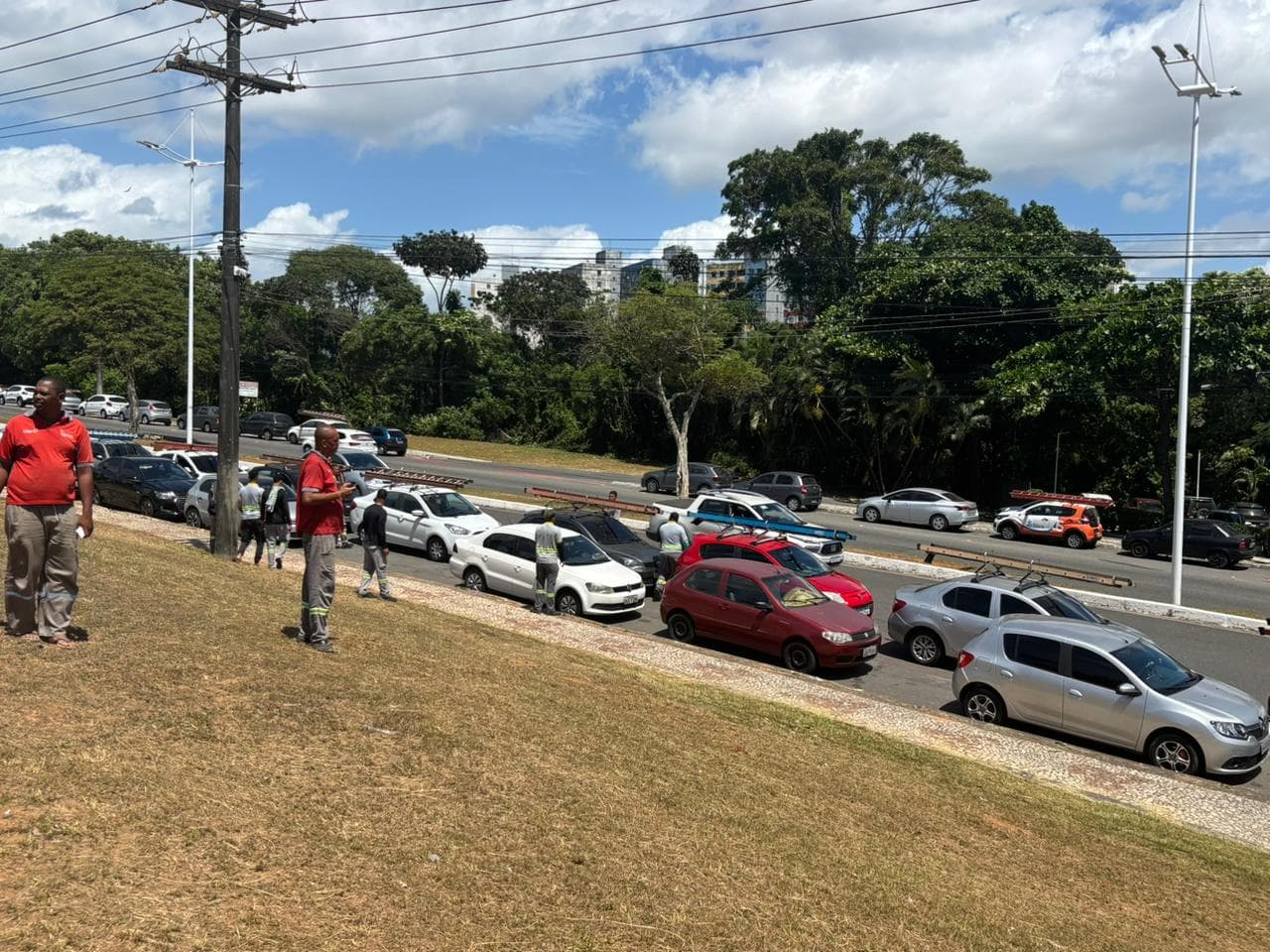 Protesto em Salvador pede justiça por triplo homicídio de trabalhadores