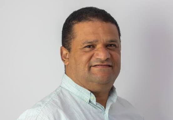 Prefeito de Itagi é notificado por supostas irregularidades em licitação de pneus