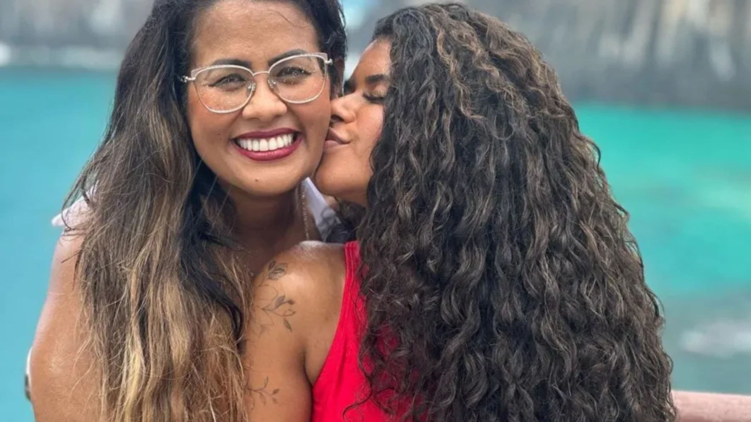 Influenciadora baiana Sheuba revela que mãe está com câncer