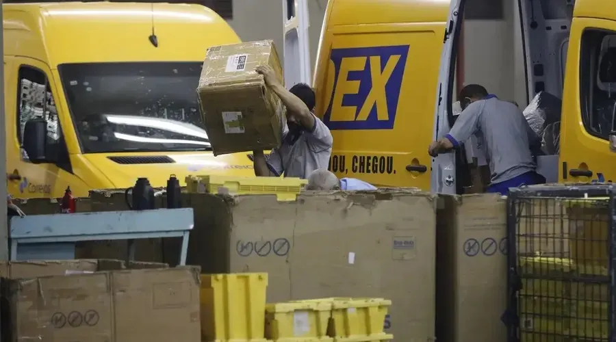 Greve dos Correios pode atrasar entregas de Natal no país