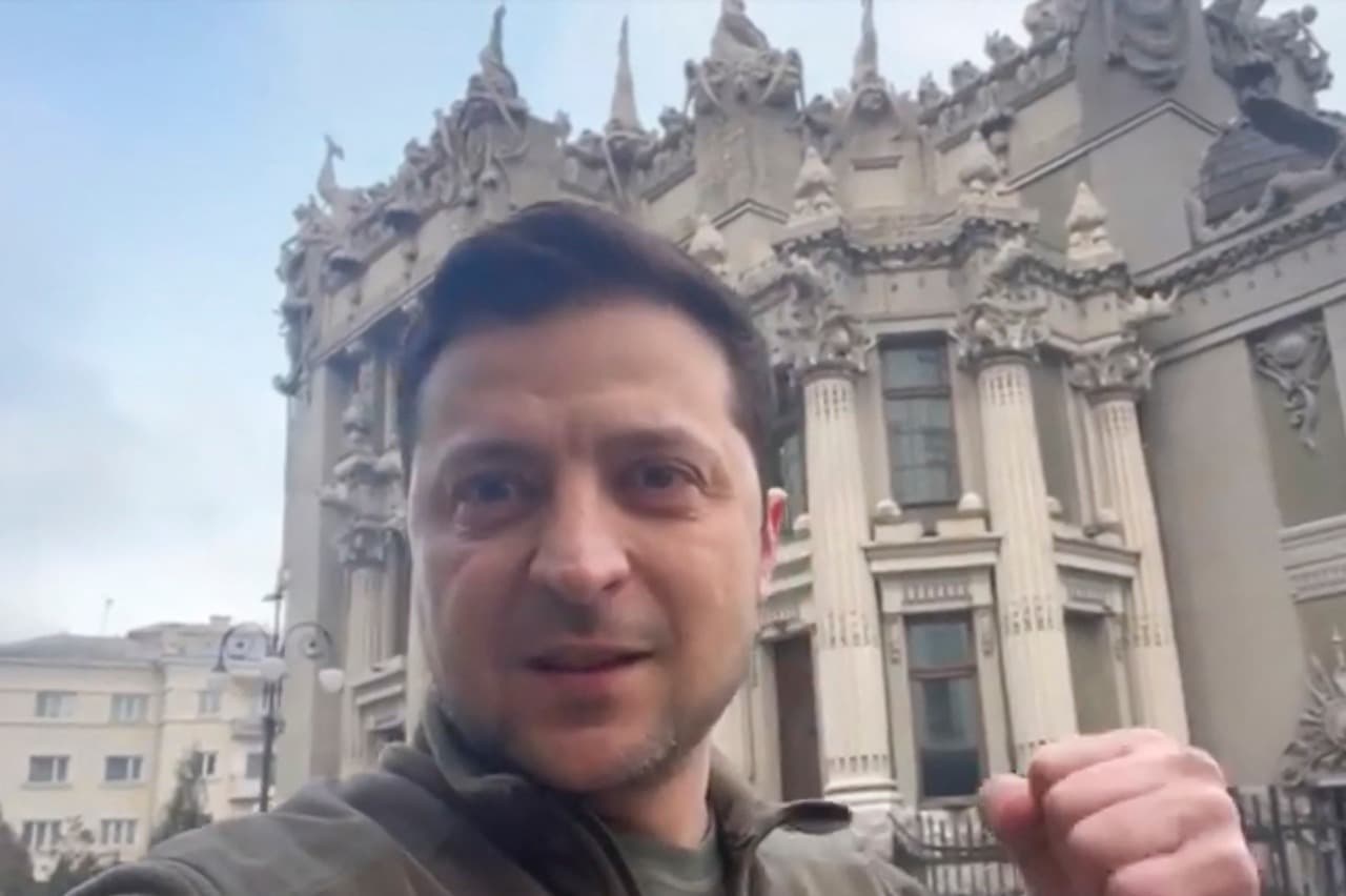 Zelensky e Trump se reúnem na Flórida para acordo de paz com a Rússia