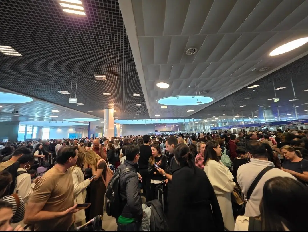Lisboa suspende novo sistema migratório após caos em aeroporto