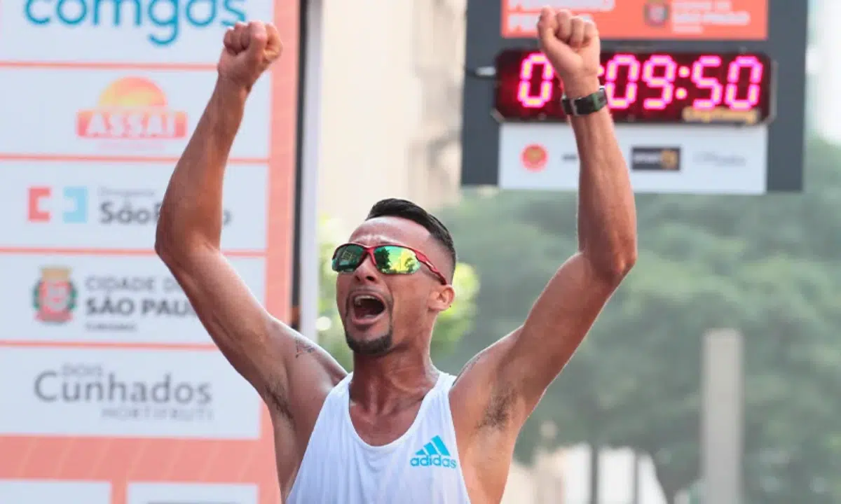 Atleta baiano Fábio Jesus brilha na São Silvestre e faz alerta