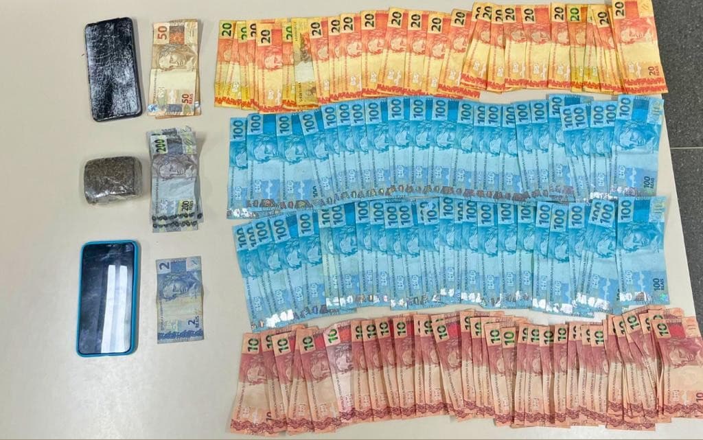 Homem é preso com notas falsas e droga em ano novo na Chapada