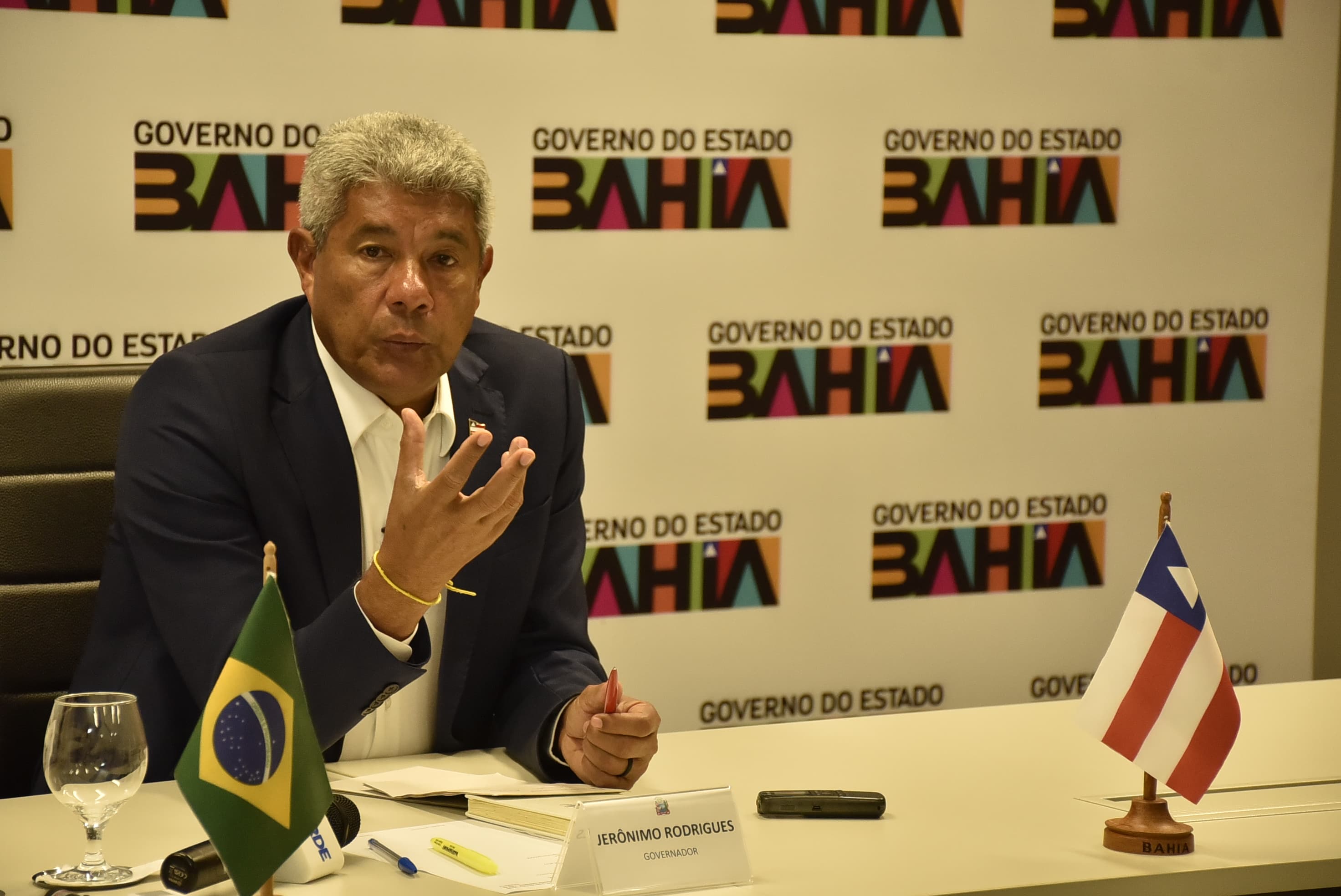 Jerônimo Rodrigues define janeiro para trocas no secretariado