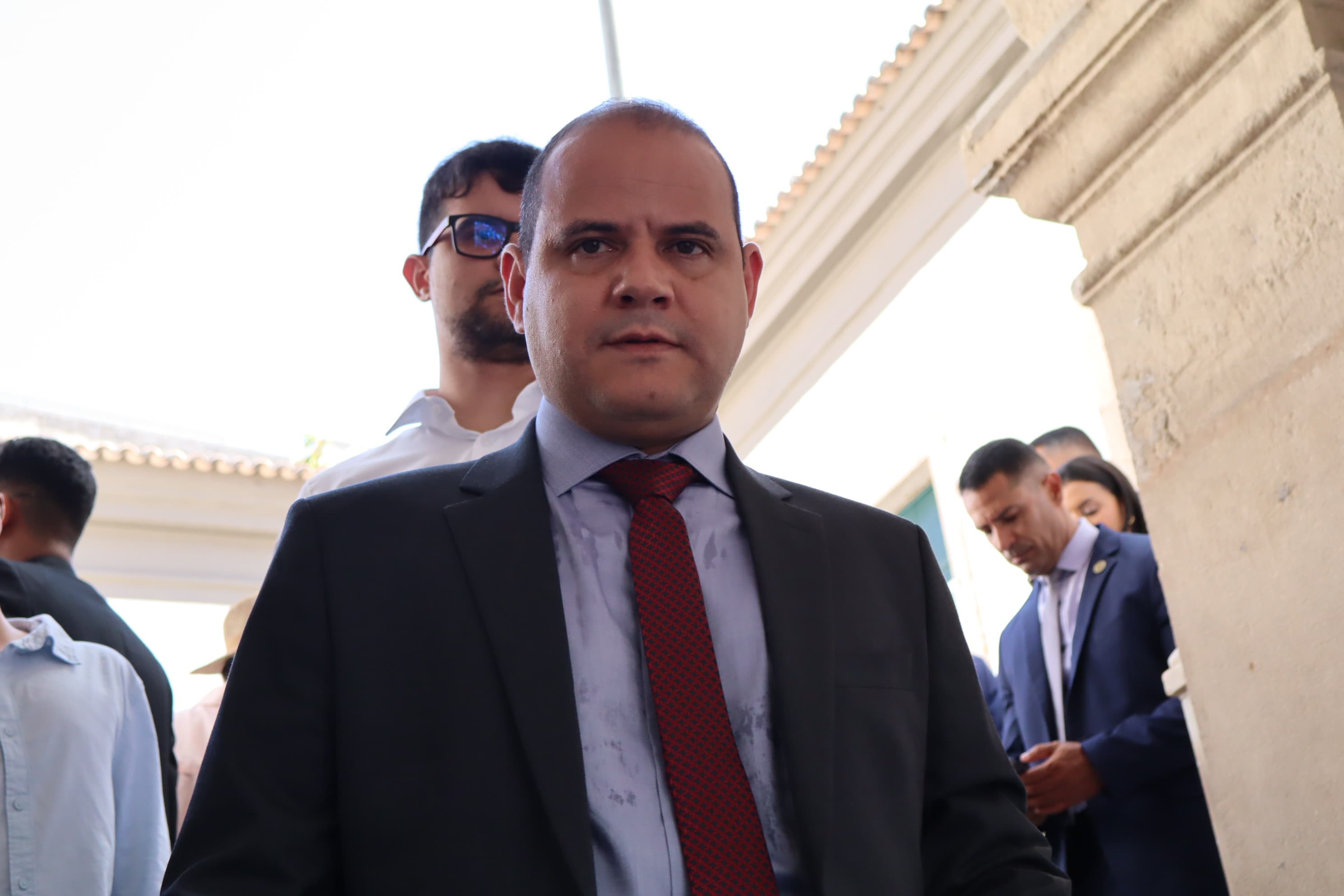 Randerson Leal assume liderança da oposição em Salvador e foca em estacionamentos