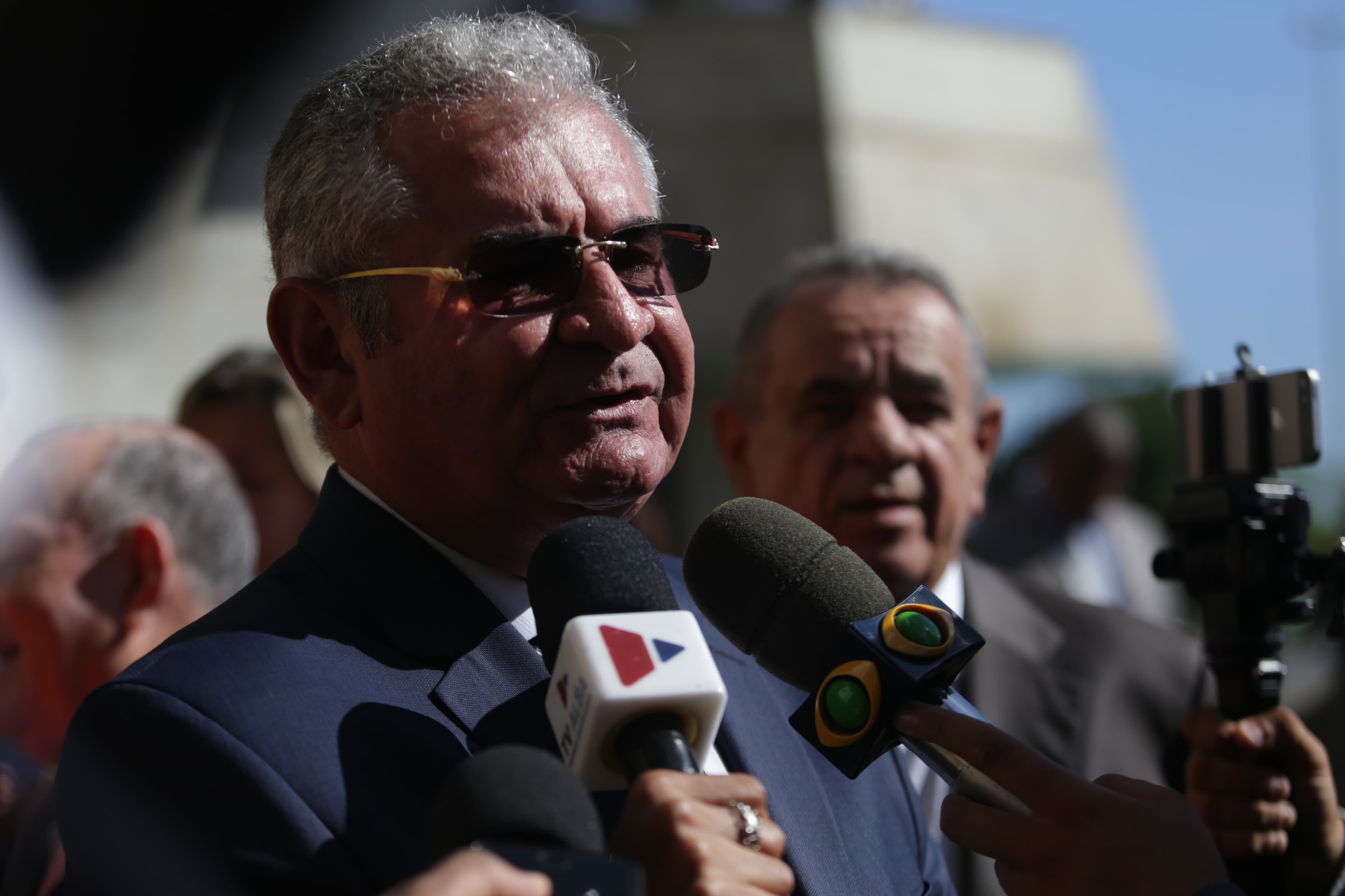 Coronel sente peso de escolhas passadas em disputa por vaga no Senado