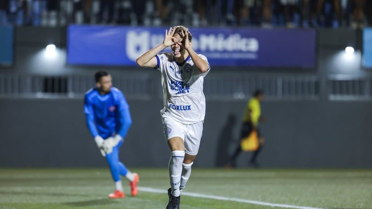 Promessa Dell faz 1º gol profissional e Bahia celebra multa milionária