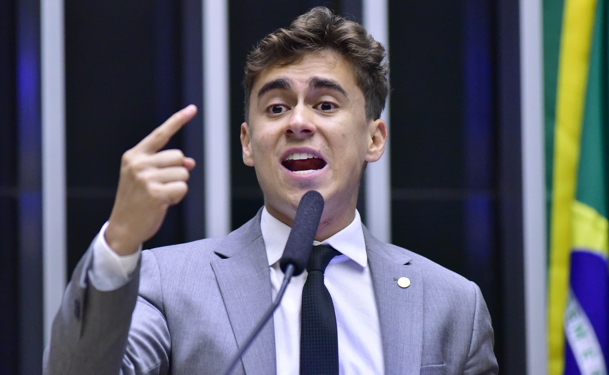 Deputado Baiano Se Une a Nikolas Ferreira em Caminhada até Brasília