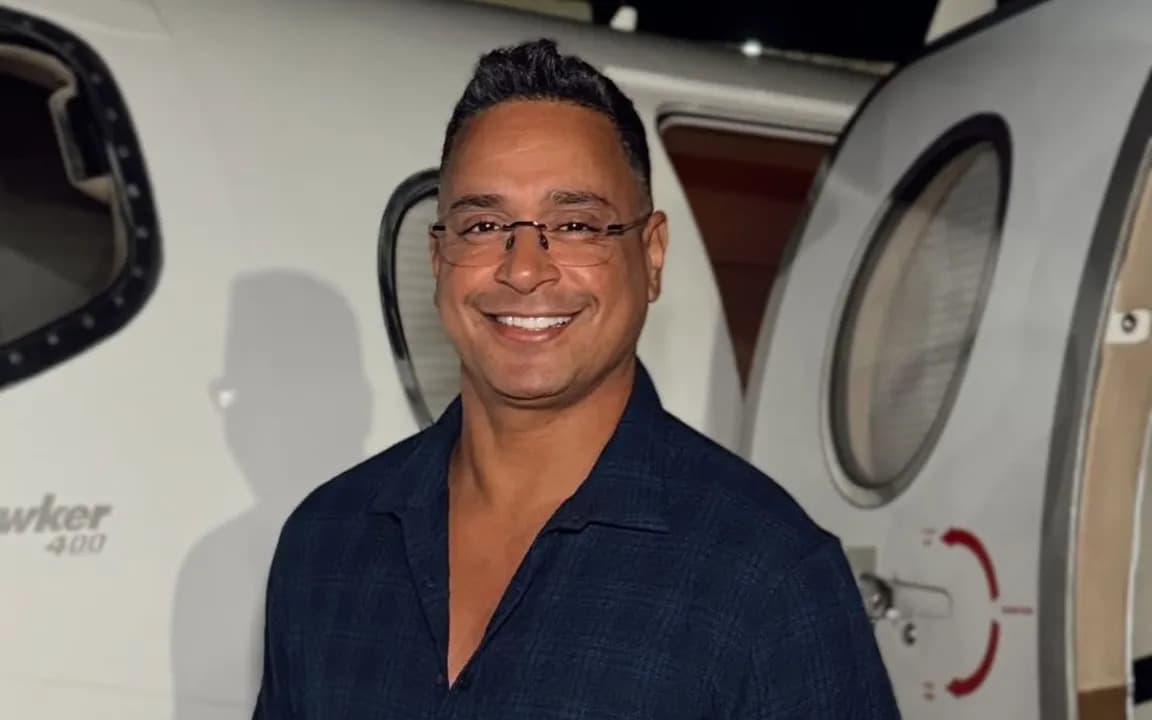 Xanddy Harmonia tranquiliza fãs após internação por gastroenterite