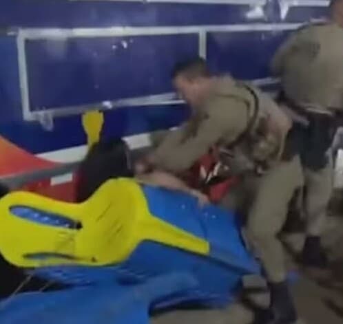 Policial é afastado após agredir mulher durante confusão na Bahia