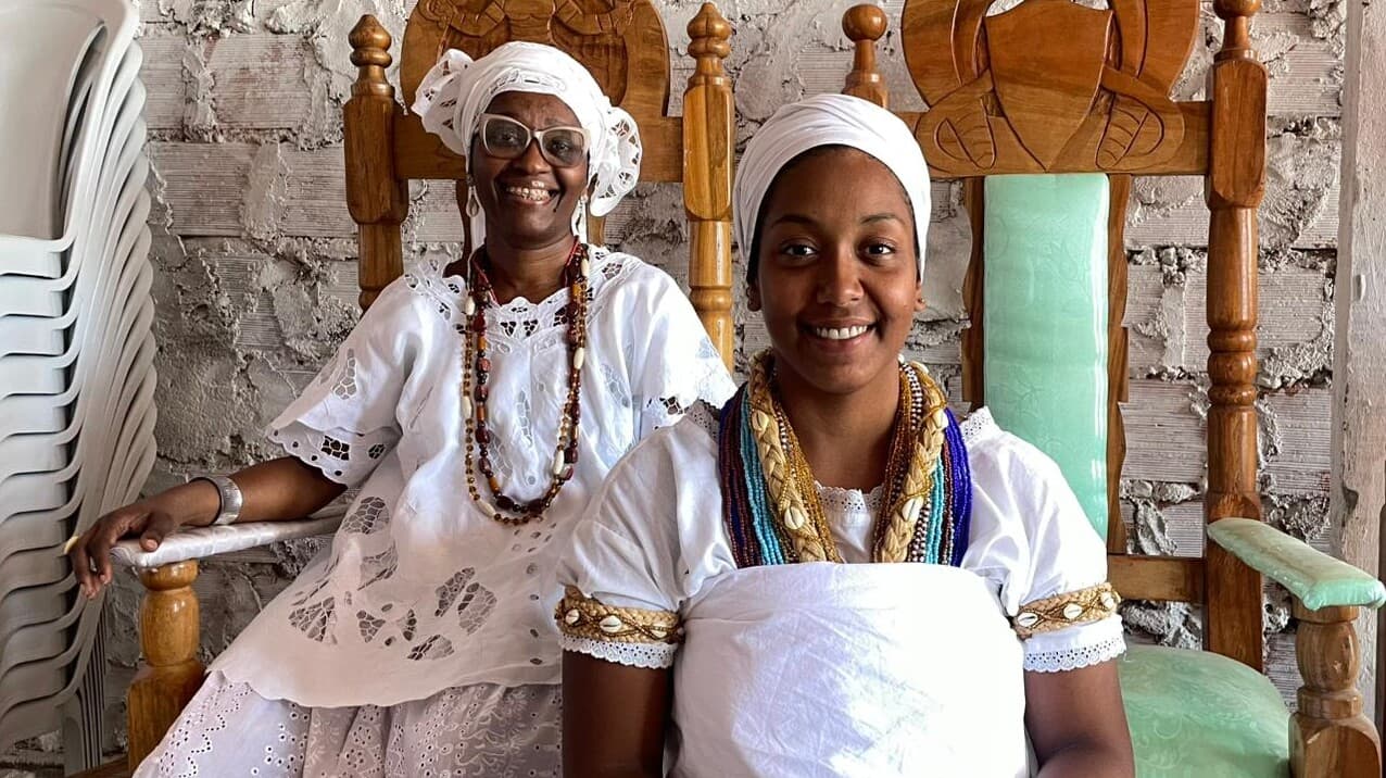 Fé e resistência: o dia a dia de quem enfrenta intolerância no Candomblé