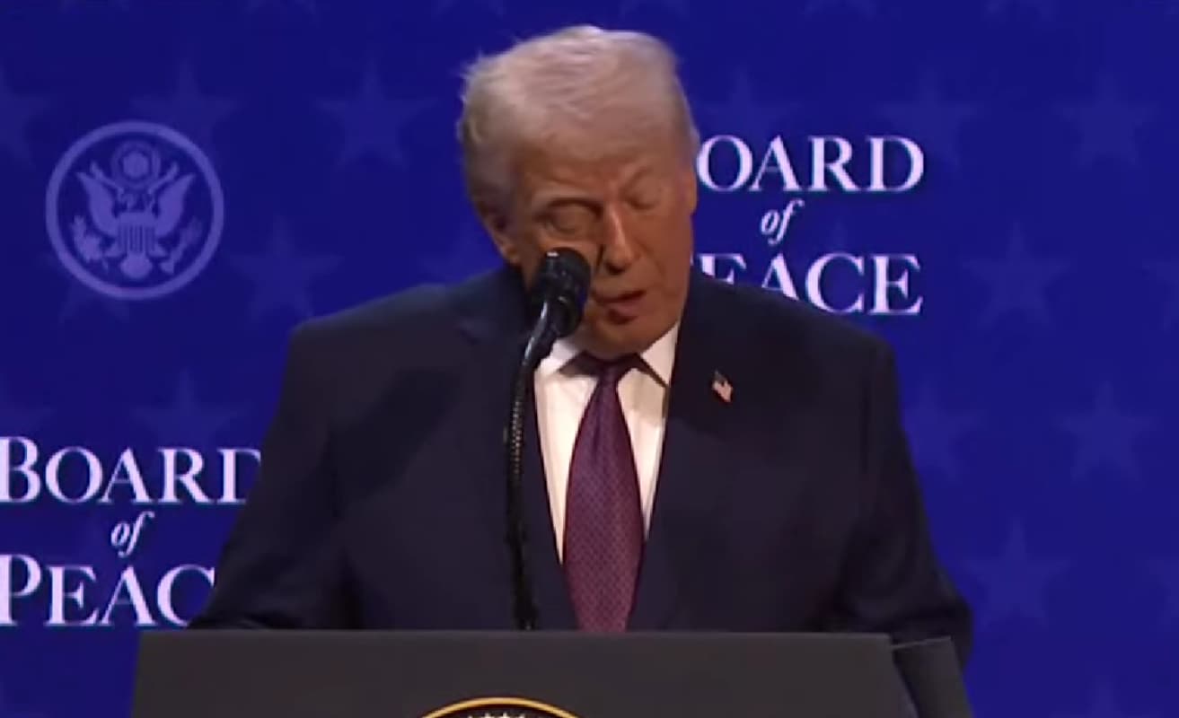 Trump lança Conselho da Paz e critica papel da ONU em Davos