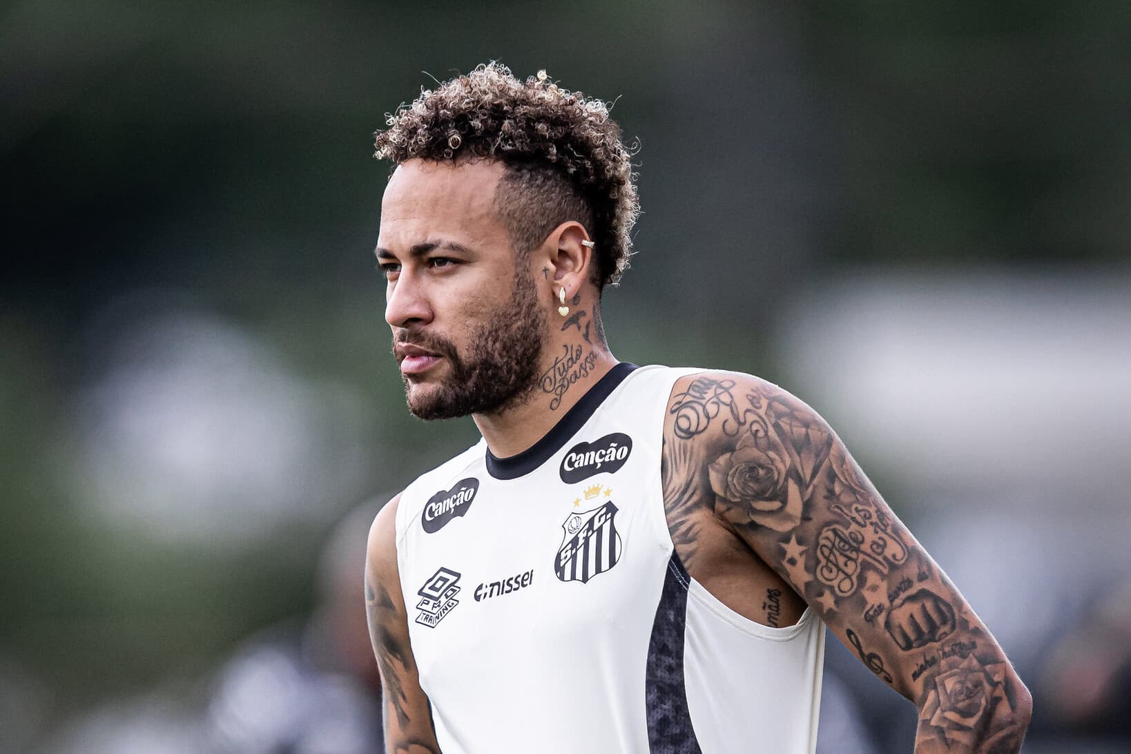 Neymar se aproxima de vitória judicial sobre multa de R$ 180 milhões