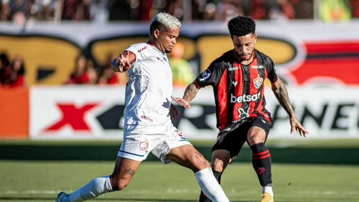 Vitória enfrenta Barcelona de Ilhéus em duelo decisivo no Baianão