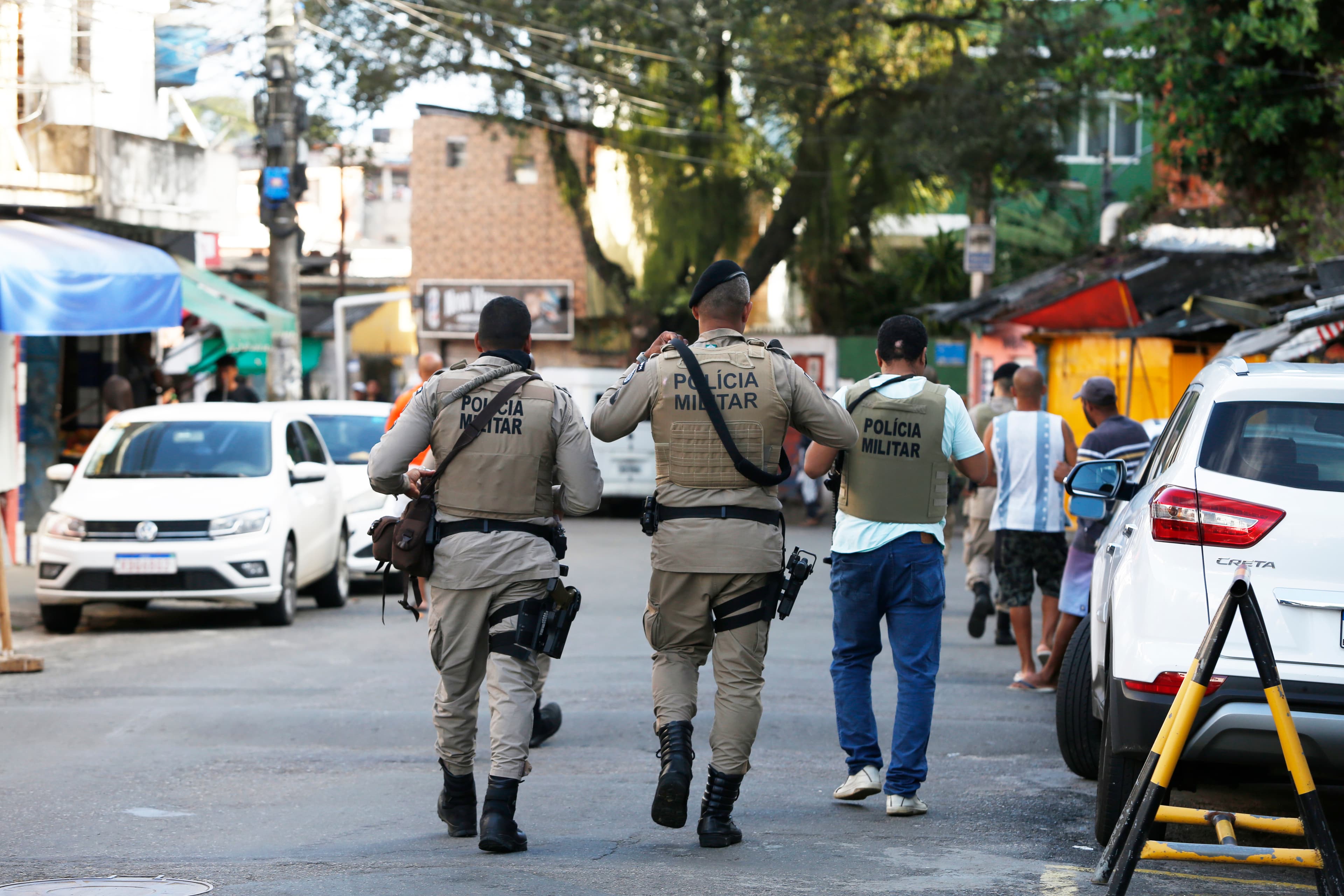 Jerônimo muda comando da PM na Bahia após onda de violência em Salvador