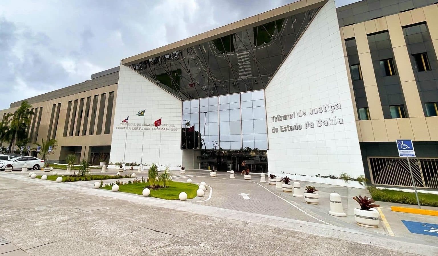 TJBA abre concurso com mais de 830 vagas para juiz leigo na Bahia