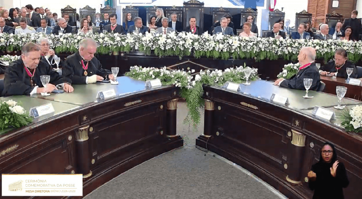 Senadores Otto e Coronel Ficam em Lados Opostos em Posse no TJ-BA