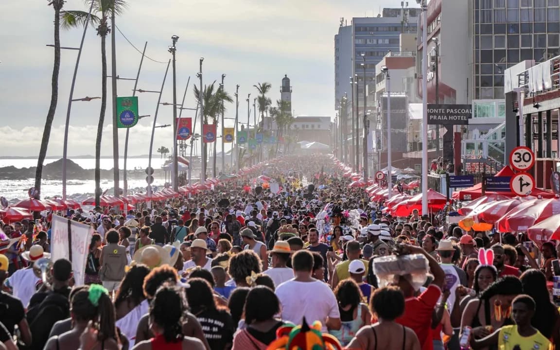 Furdunço e Fuzuê em Salvador têm sol, calor e chances de chuva