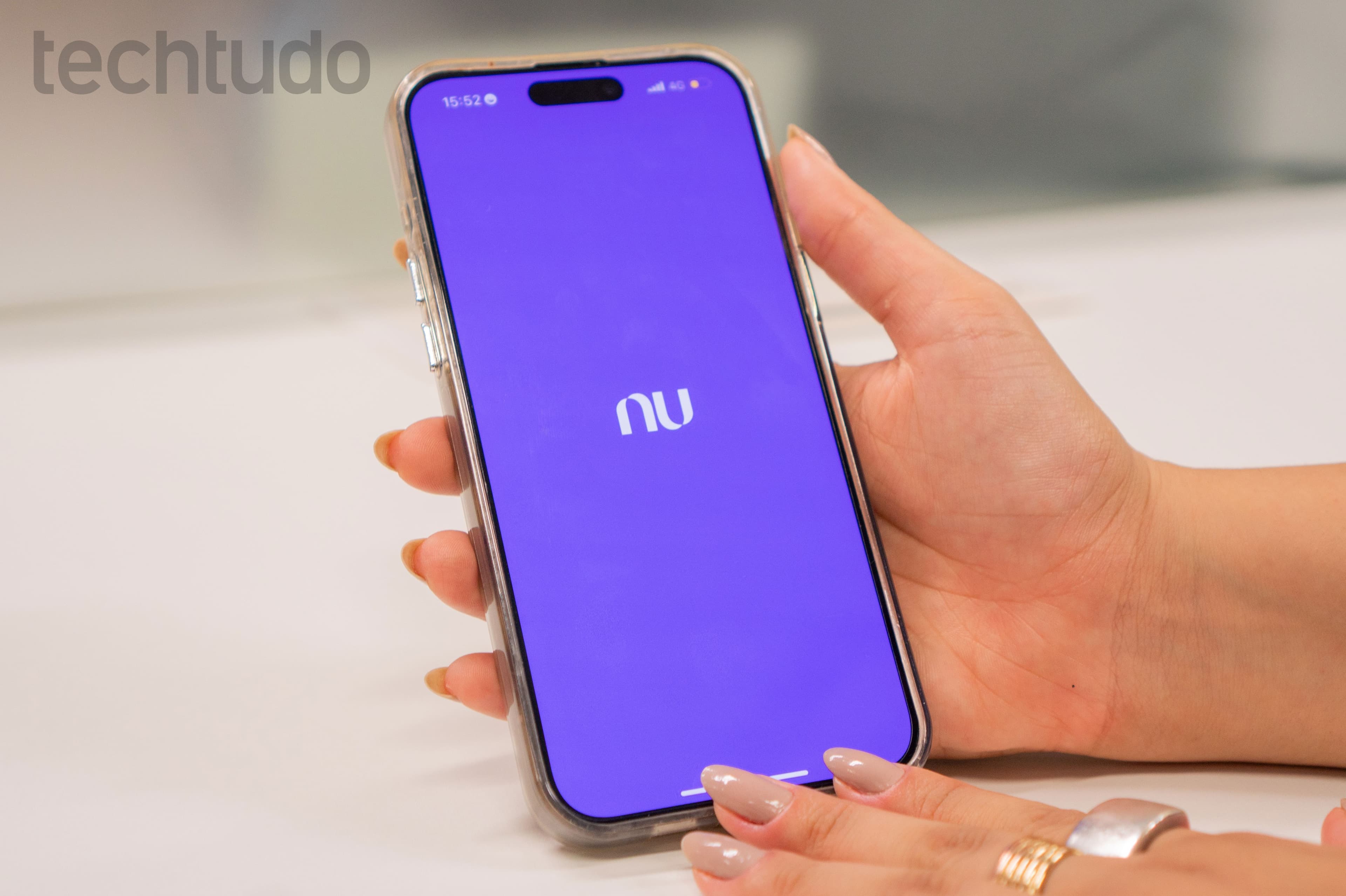 Nubank Fora do Ar: Usuários Relatam Instabilidade Neste Sábado (7)