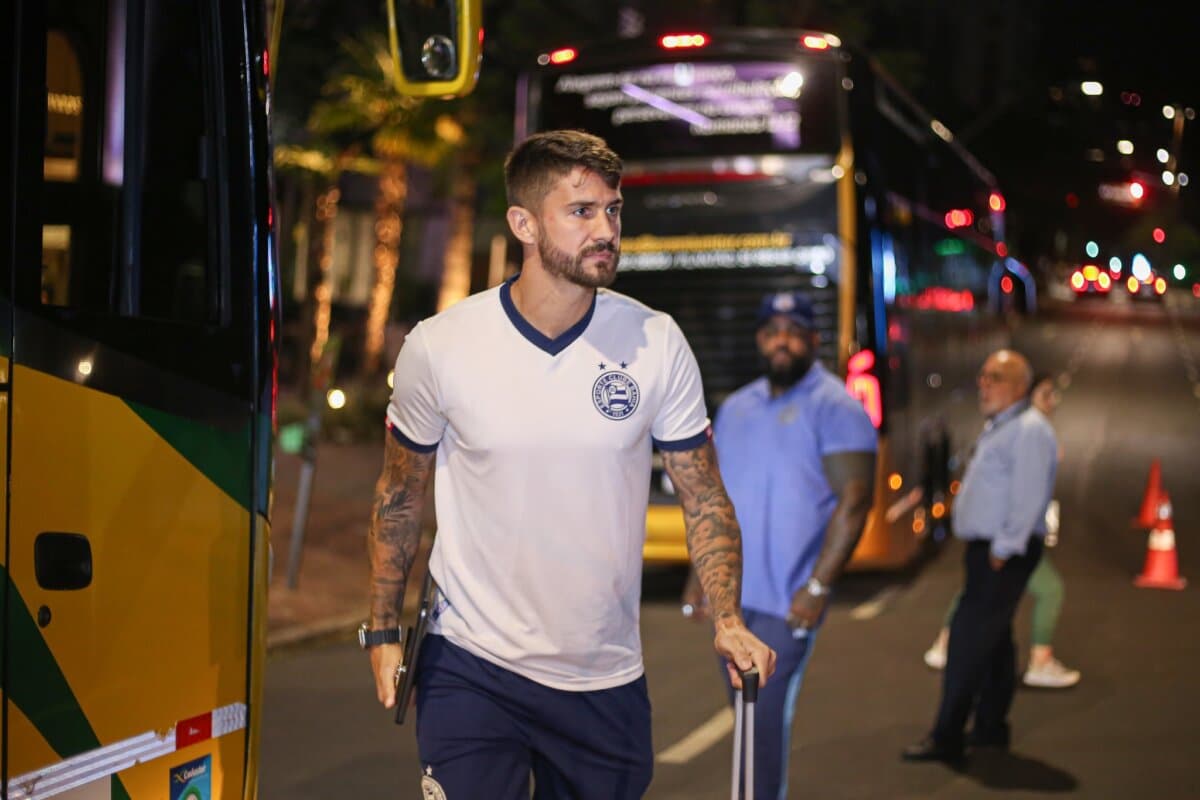 Everaldo treina e está pronto para reestrear pelo Bahia no Baianão