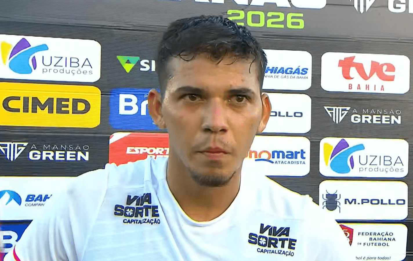 Dudu Miraíma critica gramado, mas celebra empate do Vitória fora de casa