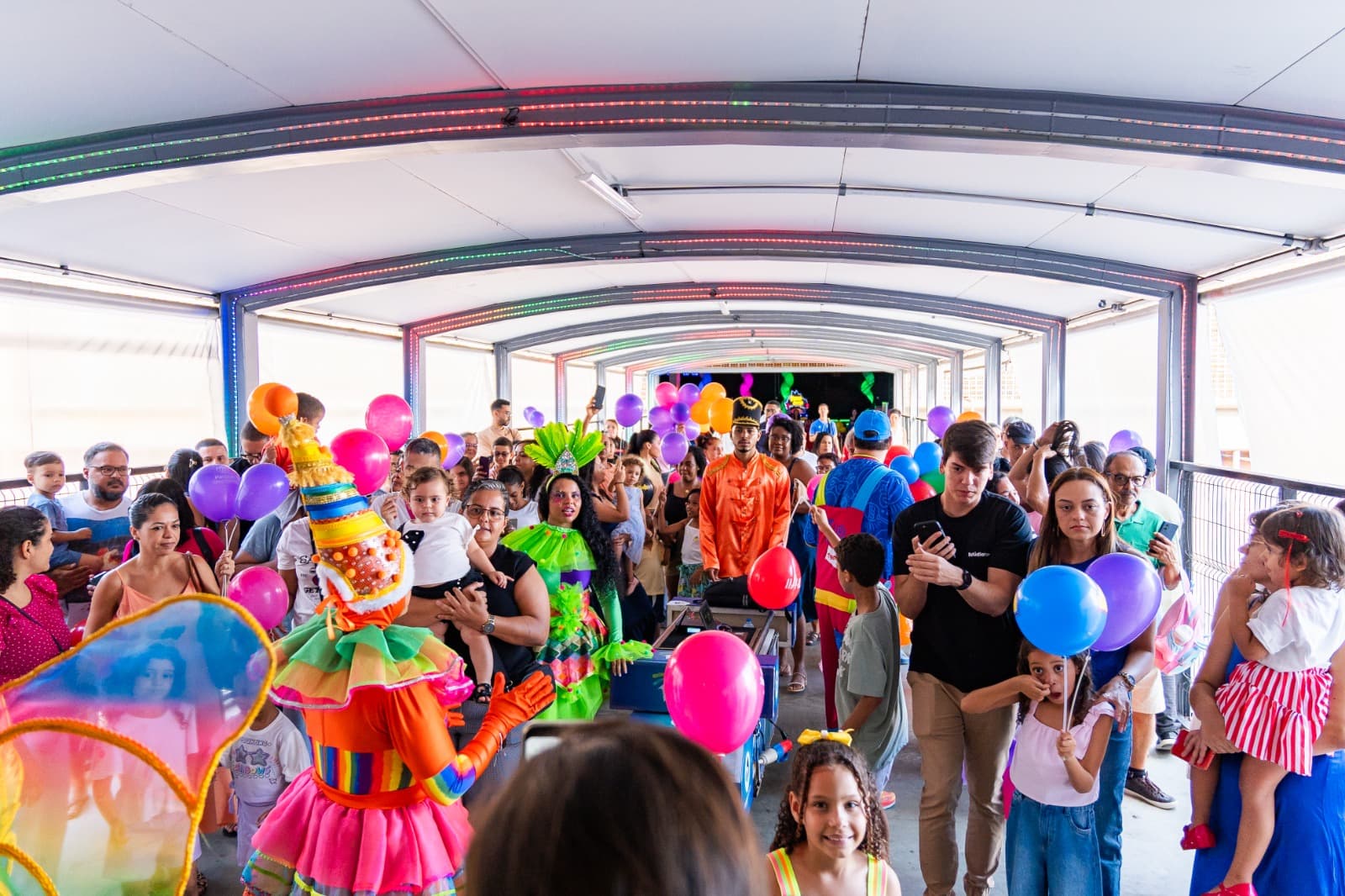 Lauro de Freitas tem Carnaval gratuito com baile e desfile