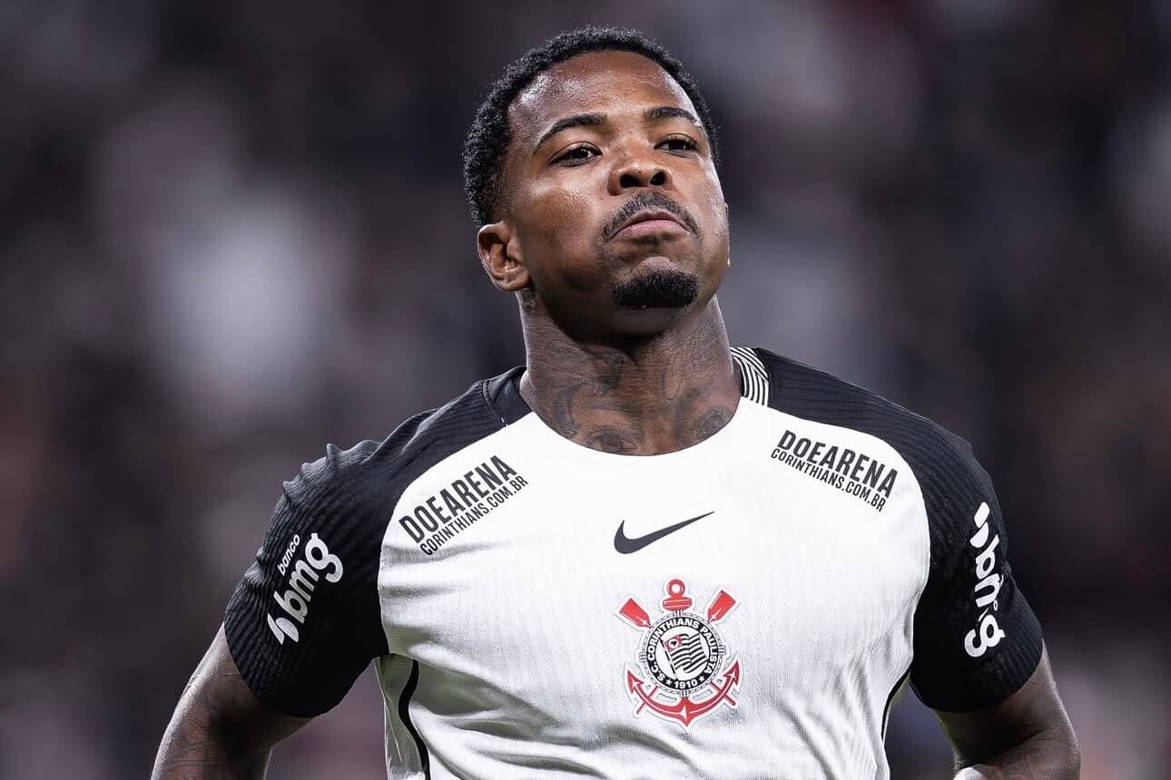 Vitória fecha com zagueiro Cacá, emprestado pelo Corinthians