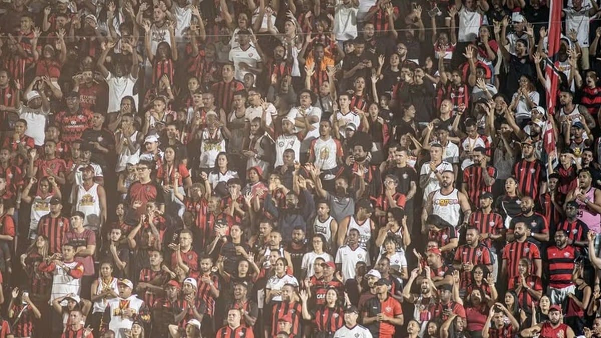 STJD pune Vitória com jogos sem público no Barradão e multa; Bahia também é multado