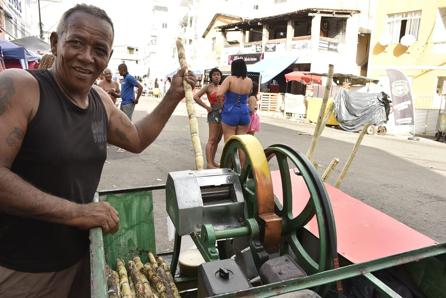 Carnaval no Nordeste de Amaralina: veja quanto custa comer e beber