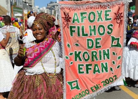 Filhos de Korin Efan Celebram Ancestralidade e Fé no Carnaval de Salvador